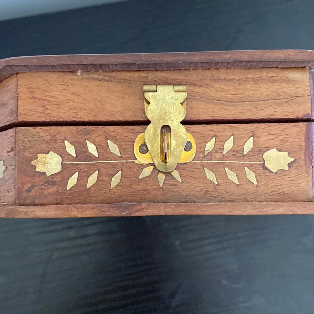 Cute Jamaica Jewelry Box